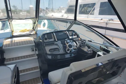 2015 Monterey 335 Sport Yacht