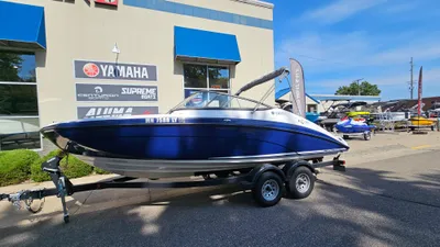 2020 Yamaha Boats SX 210