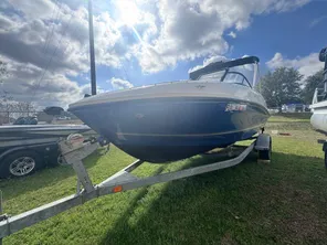 2016 Bayliner VR5 Bowrider