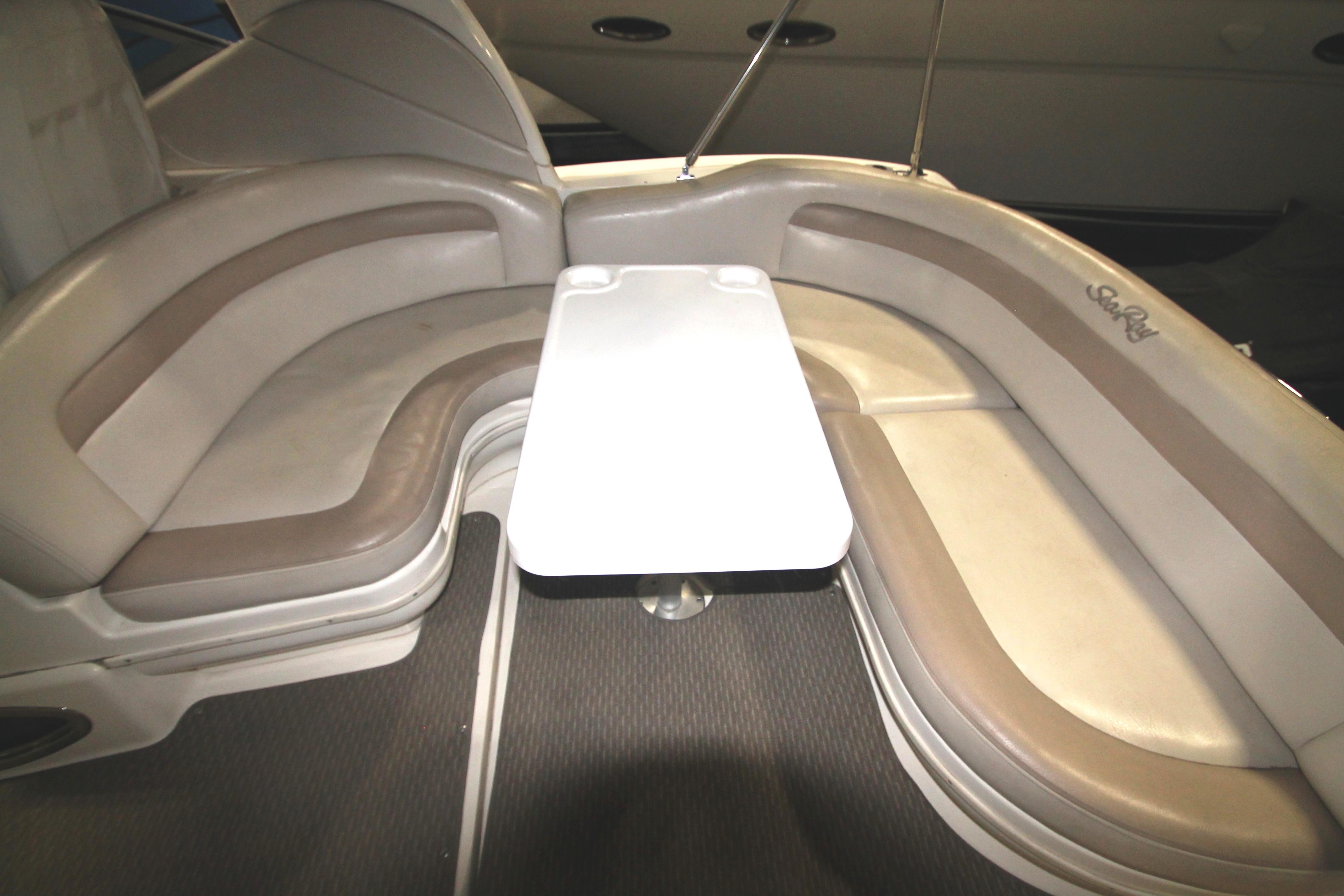 Cockpit Seating to Stbd