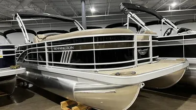 2024 Bennington 22 LSB - Swingback - Pontoon