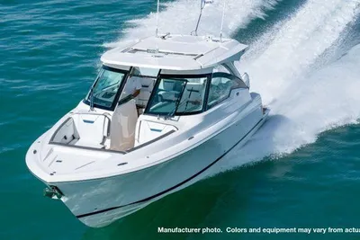 2024 Tiara Yachts 34 Luxury Crossover