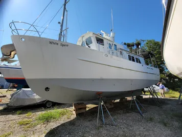 2004 Custom Neville N39 Trawler