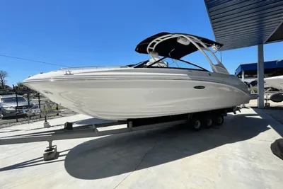 2024 Sea Ray SDX 250 Outboard