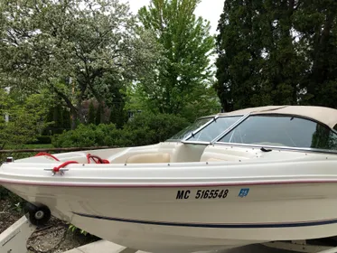 1999 Sea Ray 180 Bow Rider