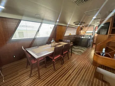 1992 Viking 65 Motor Yacht