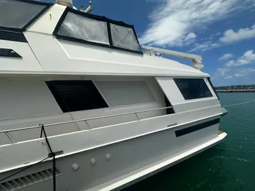 1992 Viking 65 Motor Yacht