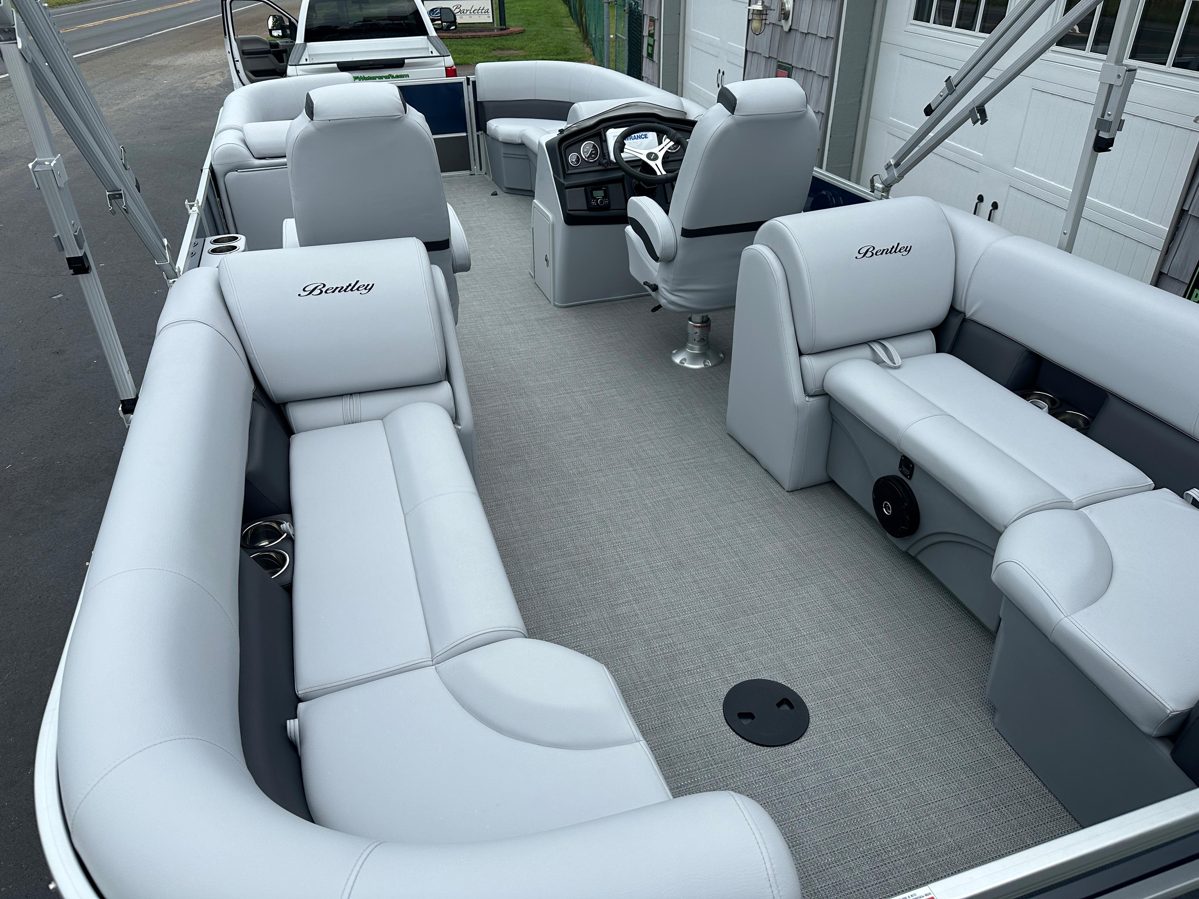 2024 Bentley Pontoons 240 Navigator