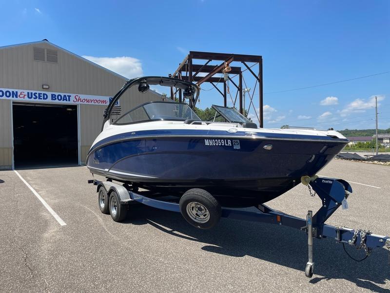 New 2017 Yamaha Boats 242 Limited S, 55033 Hastings - Boat Trader