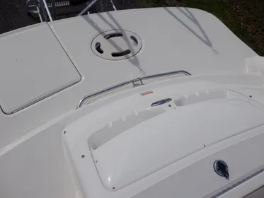 2003 Sea Ray 200 Sundeck