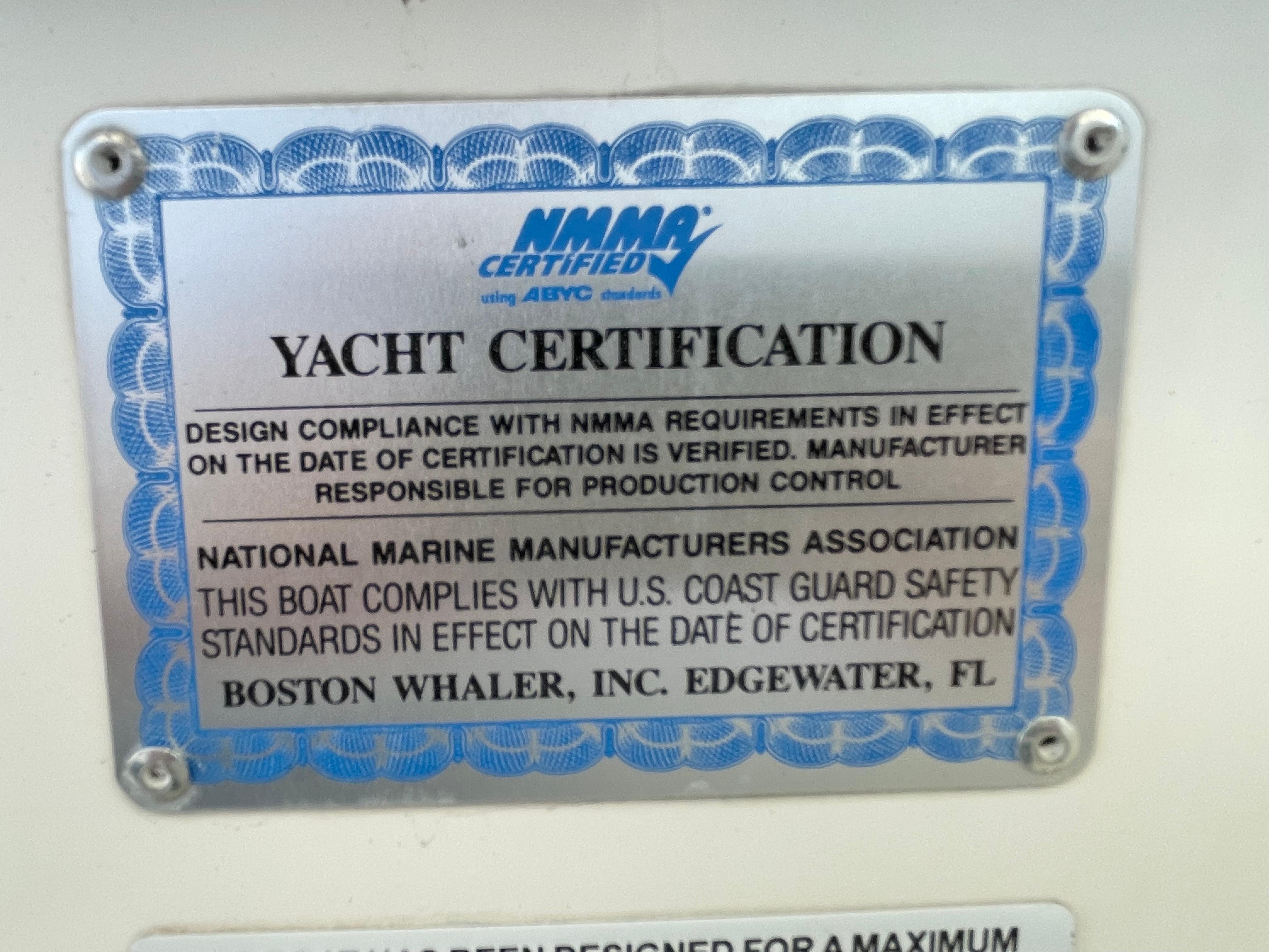 2006 Boston Whaler 320 Outrage Cuddy Cabin