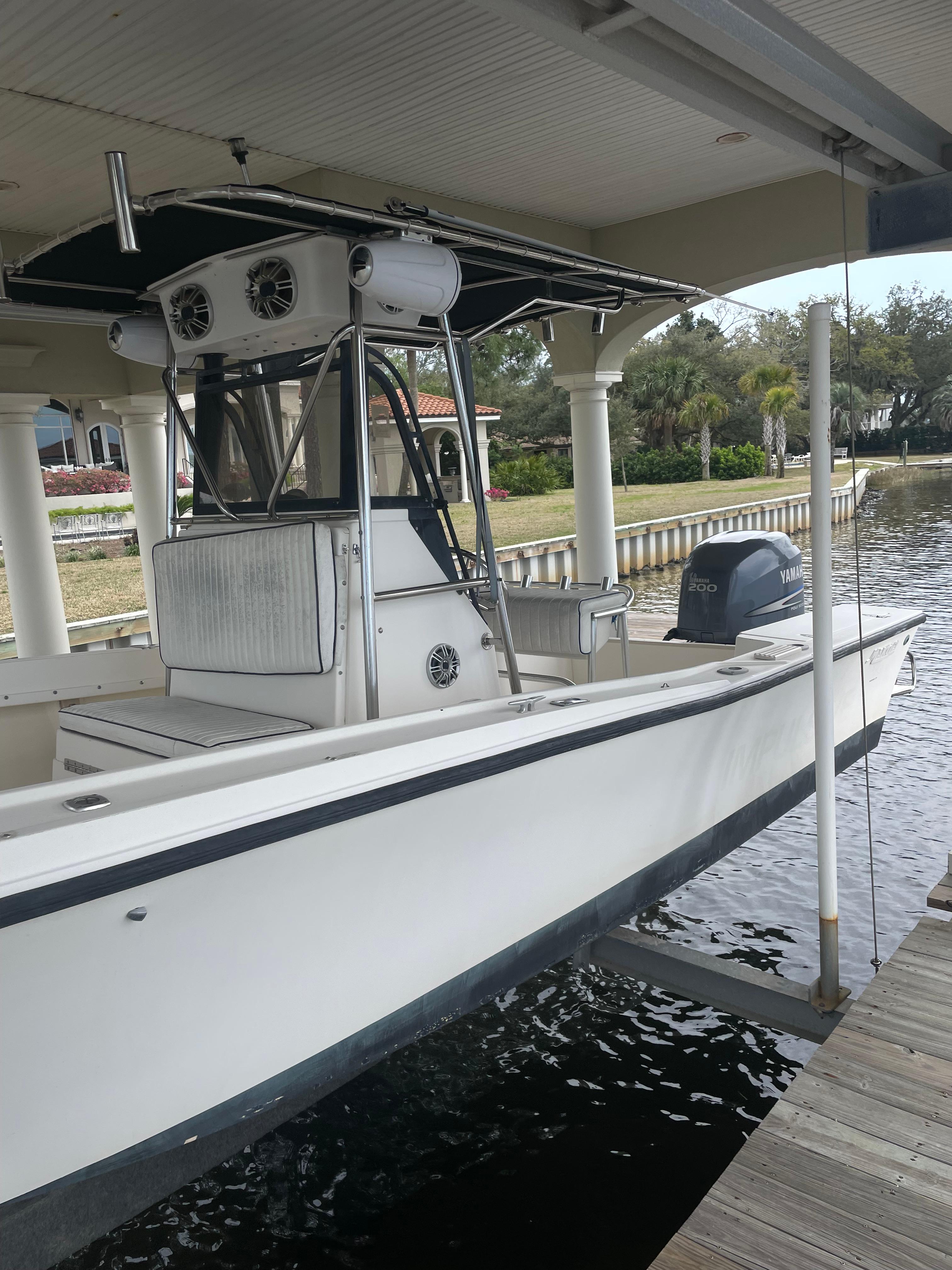 Used 1992 Mako 221 Center Console, 32401 Panama City - Boat Trader