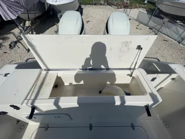 2003 Pursuit 2870 Center Console