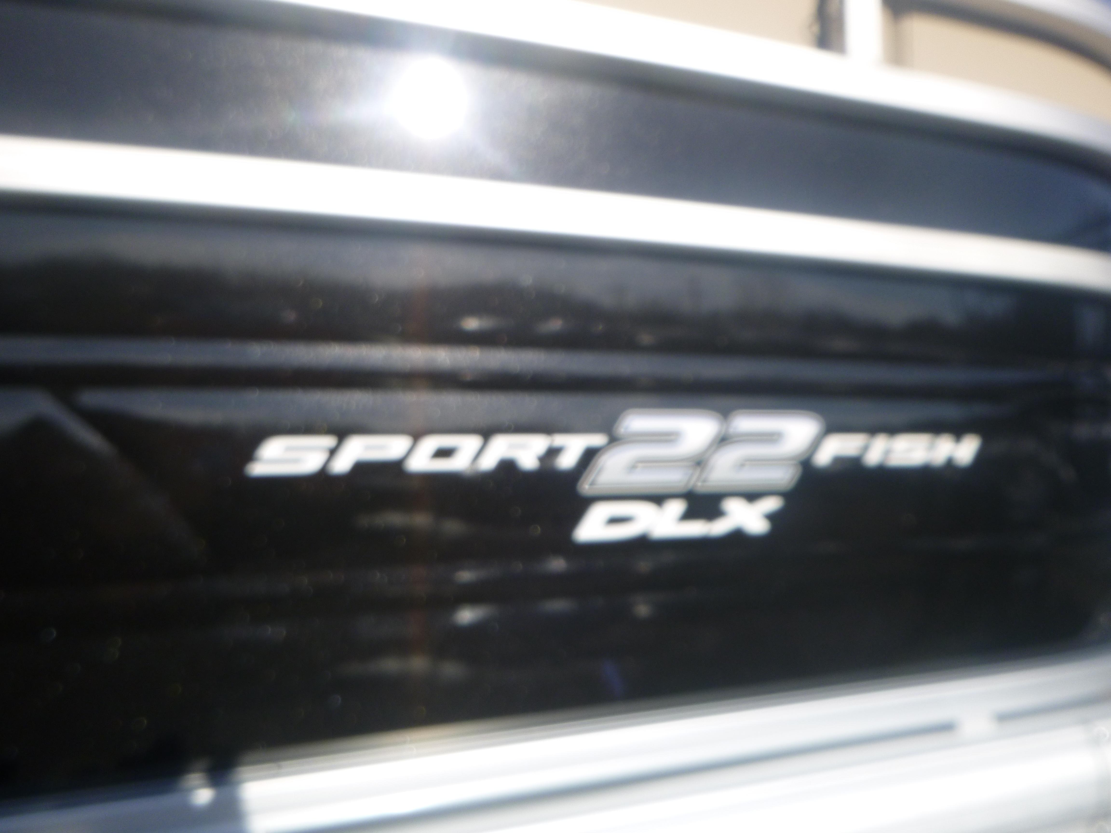 2024 Sun Tracker SportFish 22 DLX