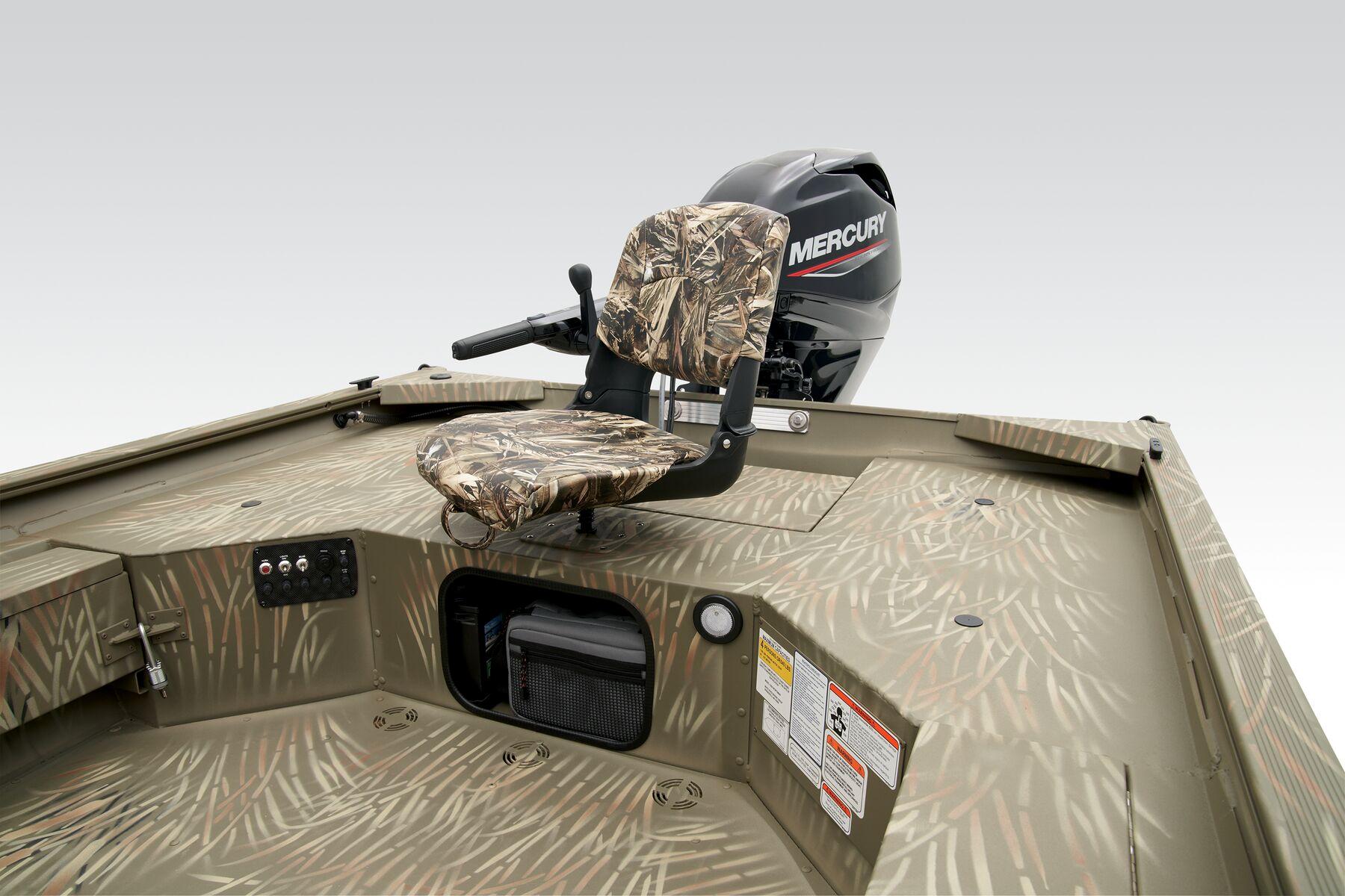 Manufacturer Provided Image: Tracker Grizzly 1654 T Sportsman
