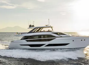 2025 Ferretti Yachts 860