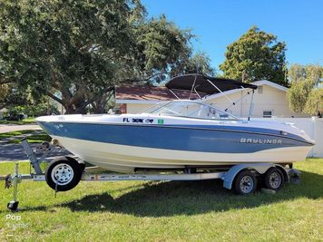 2011 Bayliner 235 BR