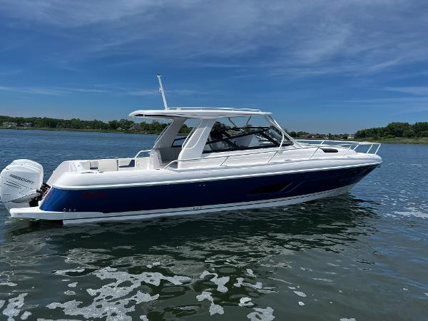 Used 2022 Intrepid 438 Evolution, 07760 Sea Bright - Boat Trader