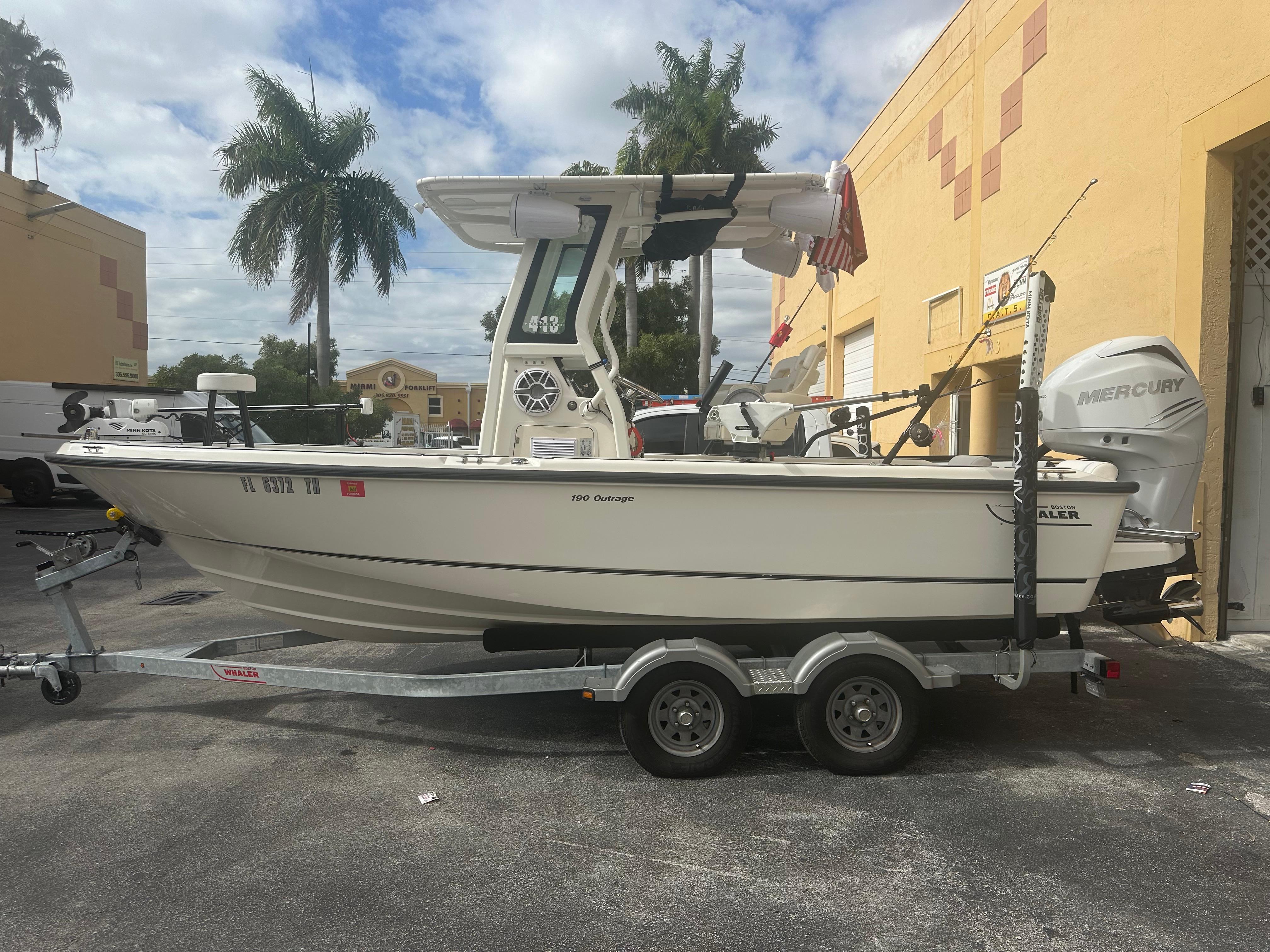 Used 2015 Boston Whaler 190 Outrage, 33016 Hialeah Gardens - Boat Trader