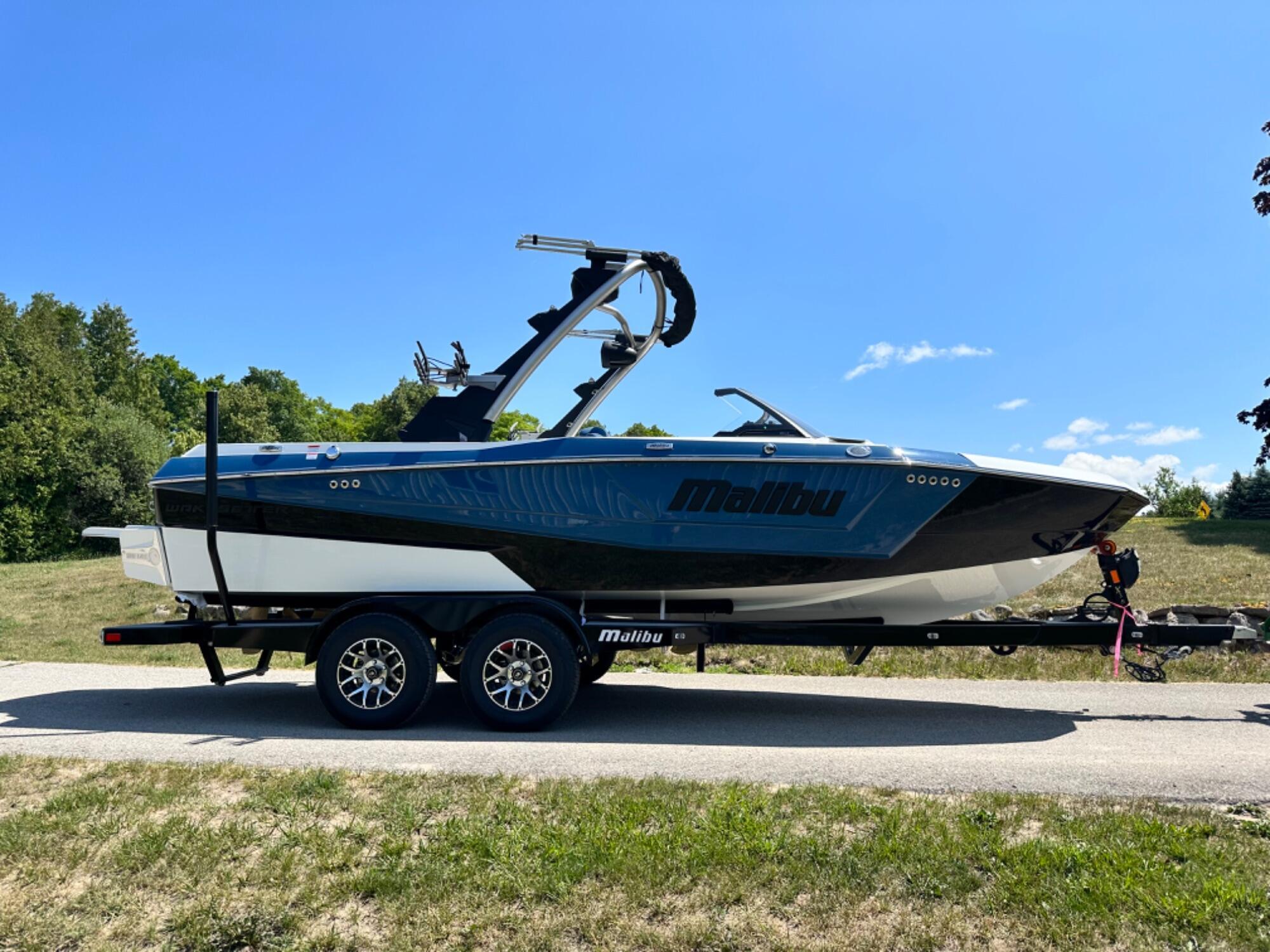 New 2023 Malibu 21 LX, 49796 Walloon Lake - Boat Trader