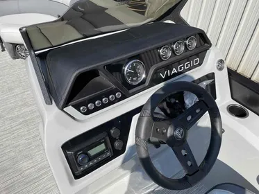 2024 Viaggio V22U-TRITOON