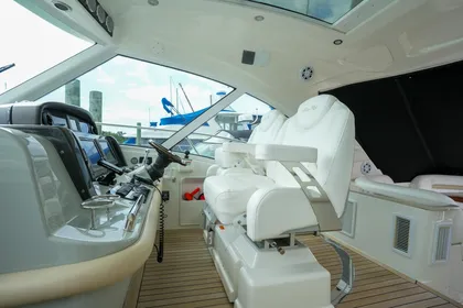 2010 Sea Ray 500 Sundancer