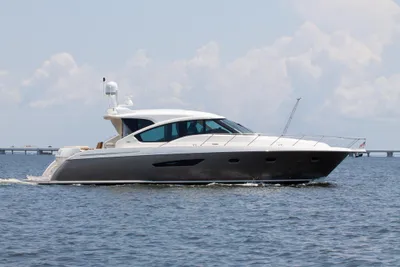 2014 Tiara Yachts 5800 Sovran