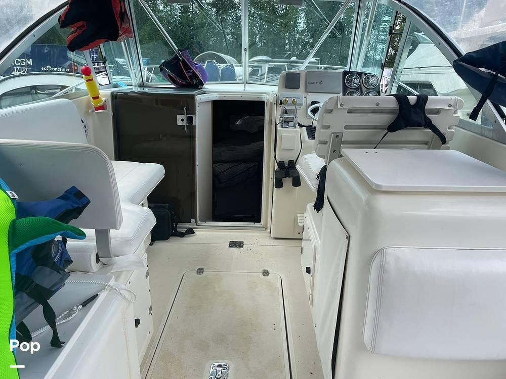 2001 Pursuit 3000 express for sale in Buckley, WA