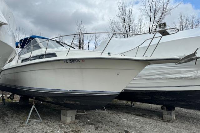 1993 Carver 280 Mid Cabin Express