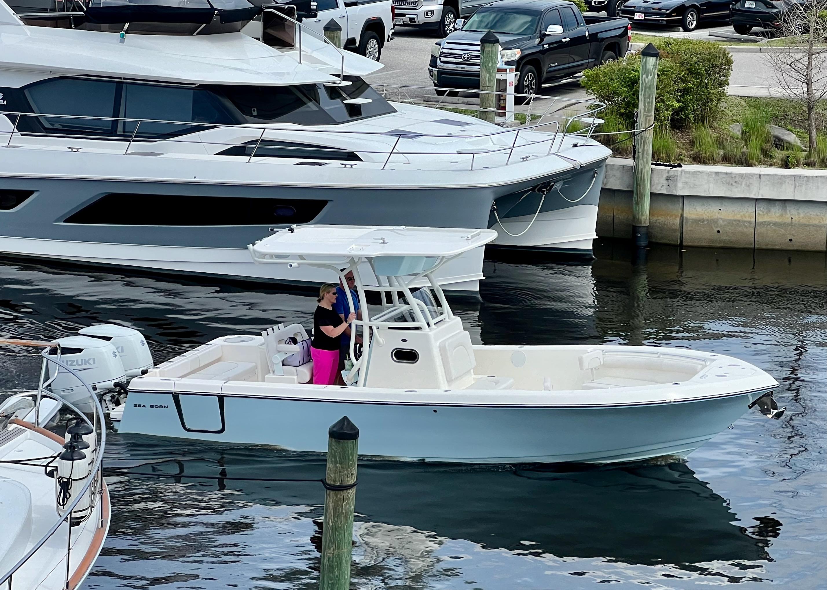 2023 Sea Born LX26 Center Console