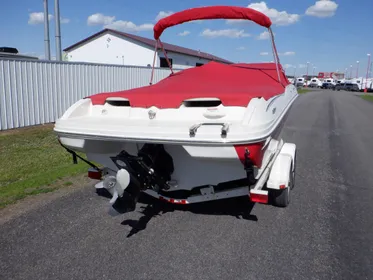 2005 Sea Ray 200 Sport