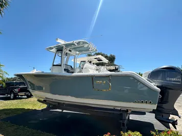 2019 Sea Hunt Gamefish 27 Forward Seating