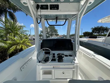 2019 Sea Hunt Gamefish 27 Forward Seating