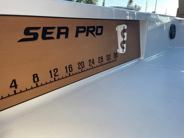 2024 Sea Pro 250 Bay DLX