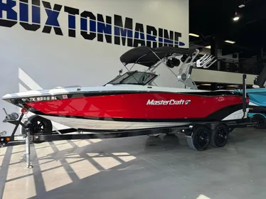 2019 MasterCraft XT25