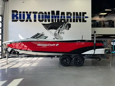 2019 MasterCraft XT25