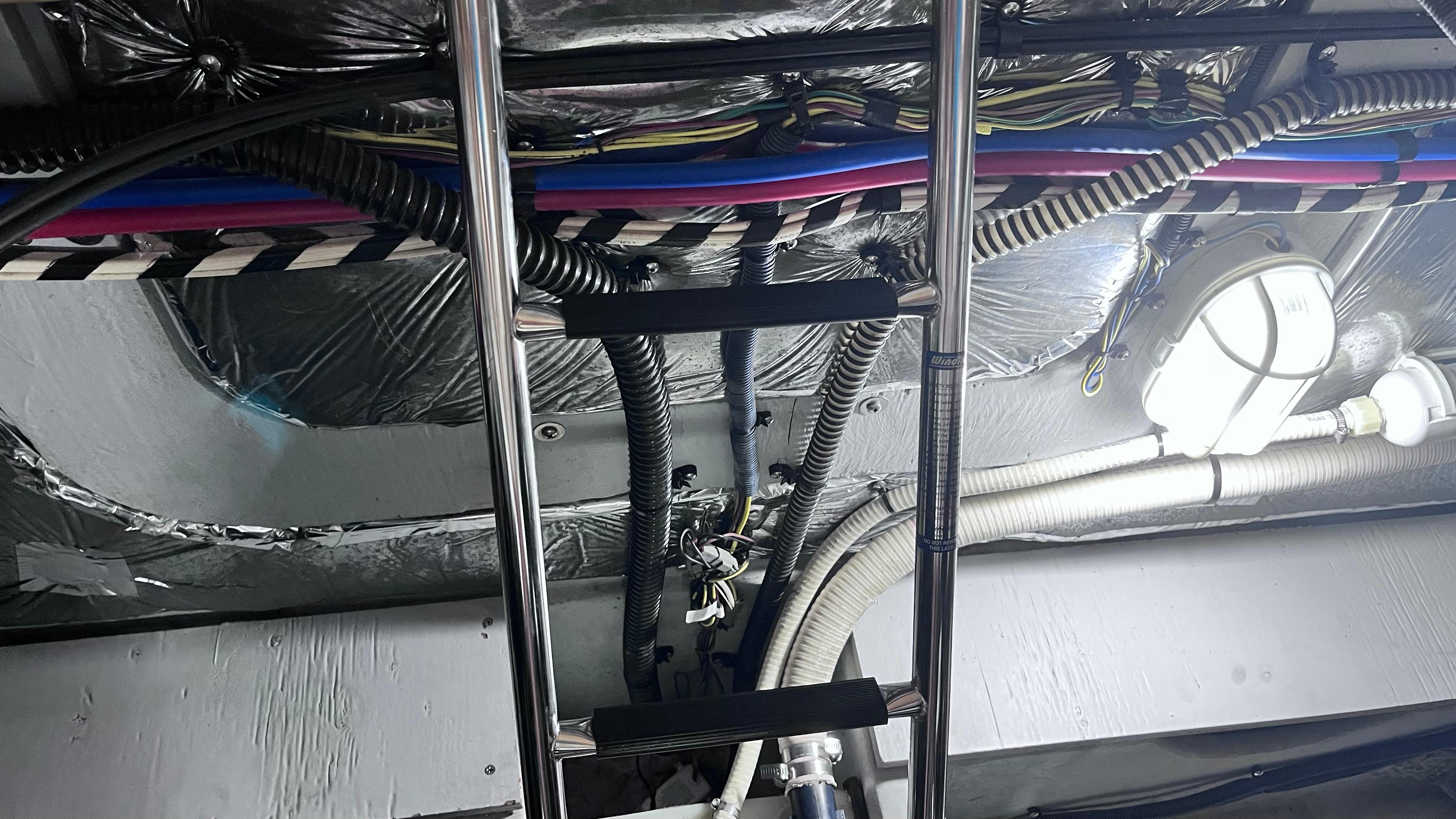 Engine Room Ladder / New Led Lighting