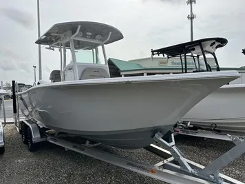 2024 Sea Pro 242 Center Console