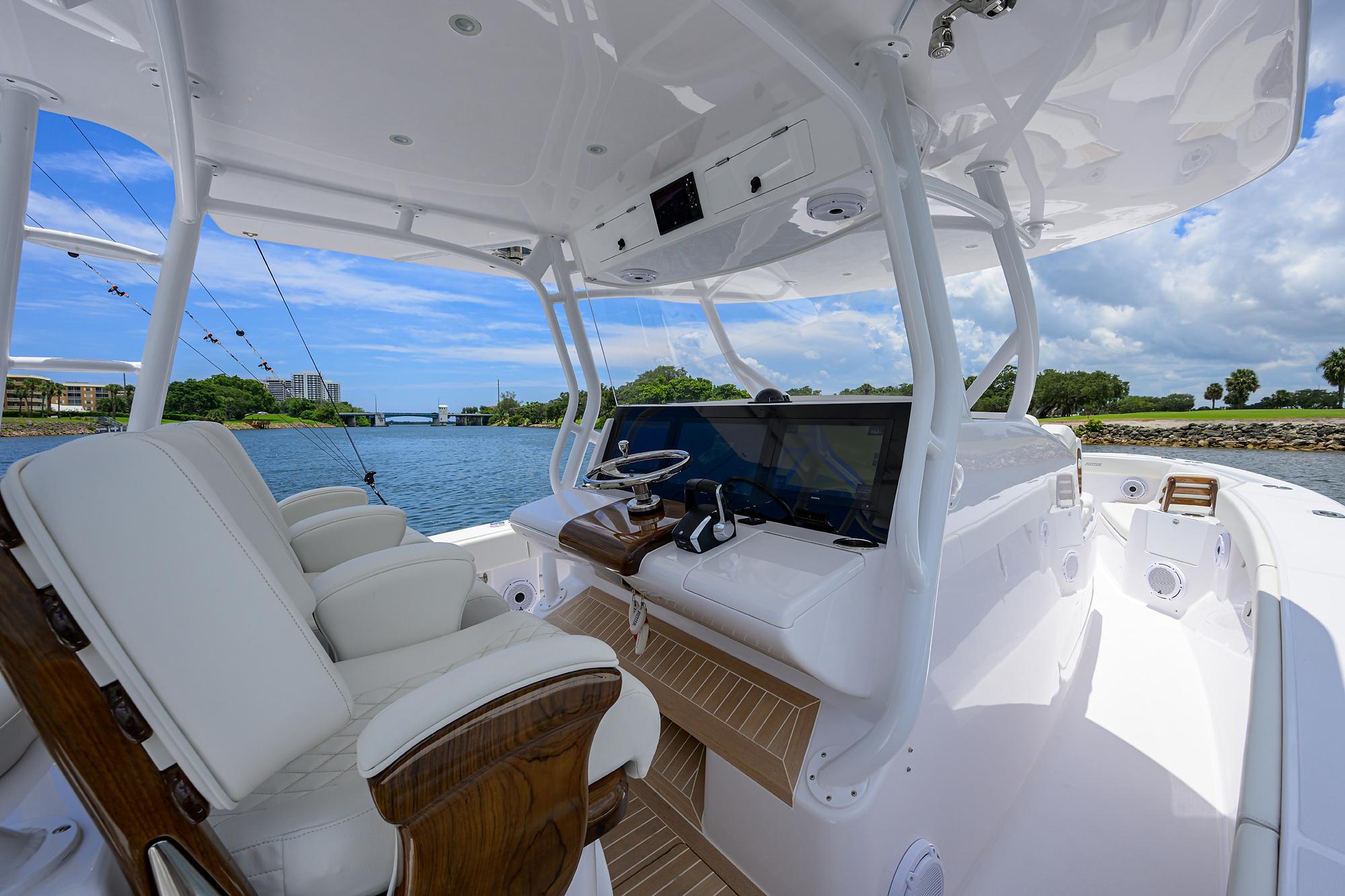 Jupiter 40 - Helm Seating and Electronics