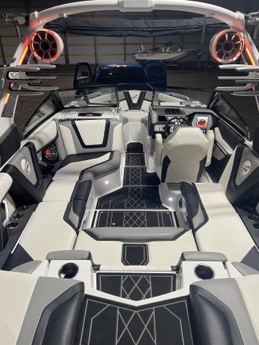 Used 2019 Tigé ZX1, 53058 Nashotah - Boat Trader