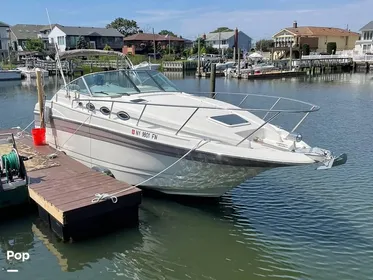 2000 Regal 2660 Commodore for sale in Freeport, NY
