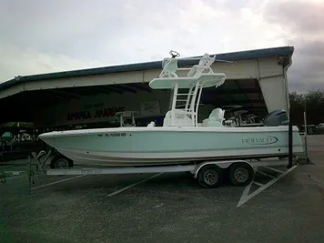 2019 Robalo 246 Cayman SD