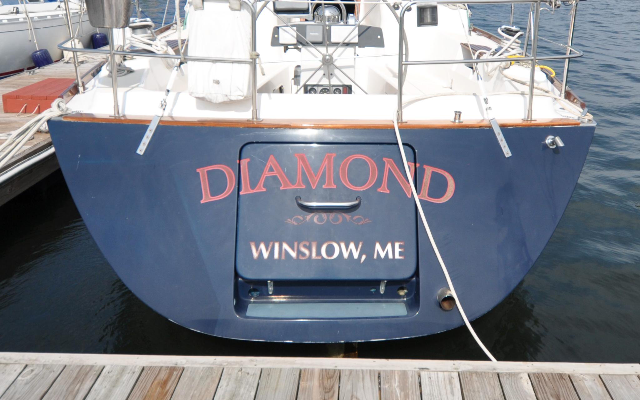 Tartan 4100 - Diamond - On Dock