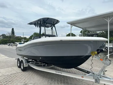 2024 NauticStar 222L Offshore