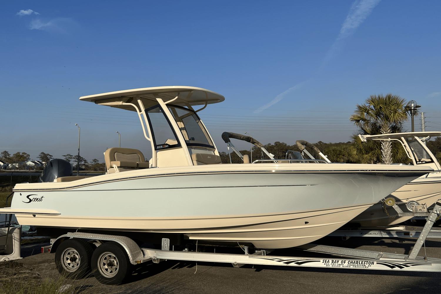 New 2023 Scout 215 XSF - Boat Trader