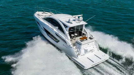 2022 Cruisers Yachts 50 Cantius