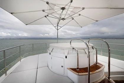 Top Deck Jacuzzi