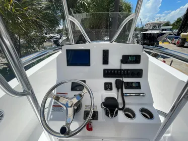 2024 Aquasport 2200 Center Console