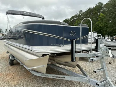 2024 Tahoe Pontoon Boats LTZ - 23 FT Rear Lounger