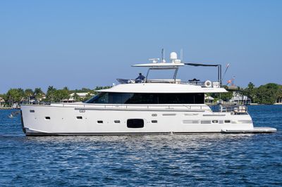 2017 Azimut Magellano 76